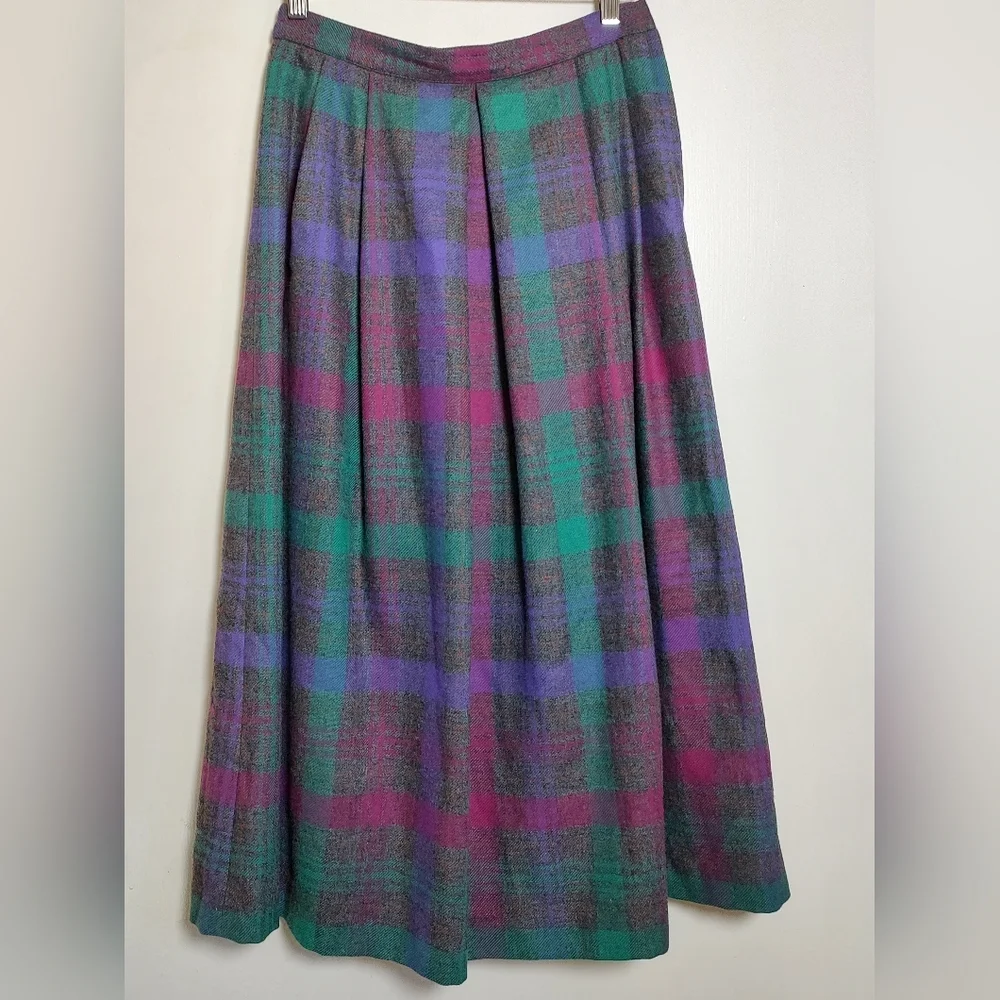 Country Suburbans Vintage Wool Plaid A-Line Skirt - Green and Purple - Picture 5 of 7